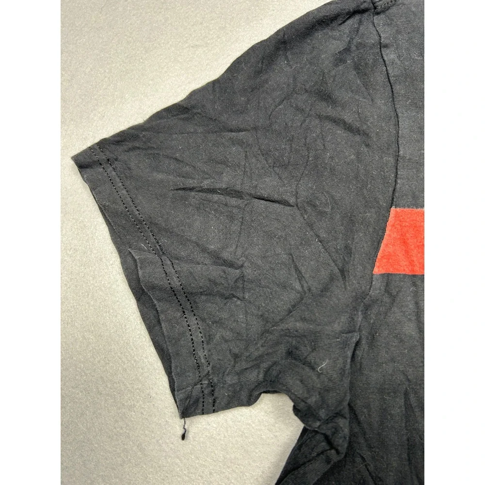 The North Face T-Shirt Cotton Black Red Stripe Medium Mens